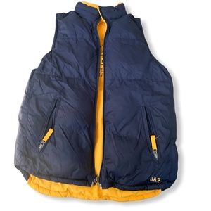 GAP BOYS REVERSIBLE VEST. Size 12